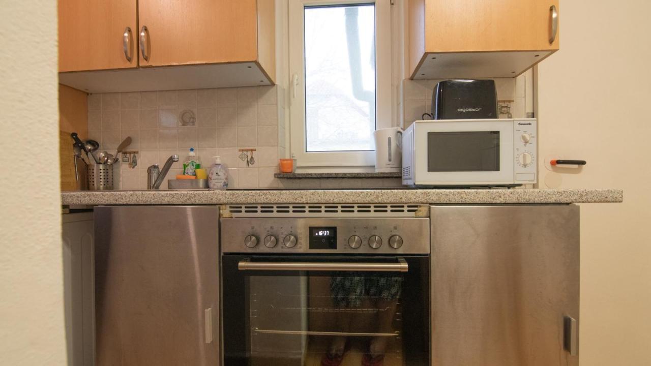 Small-Comfy Guest House In Donaustadt Garden - Not Shared! เวียนนา ภายนอก รูปภาพ
