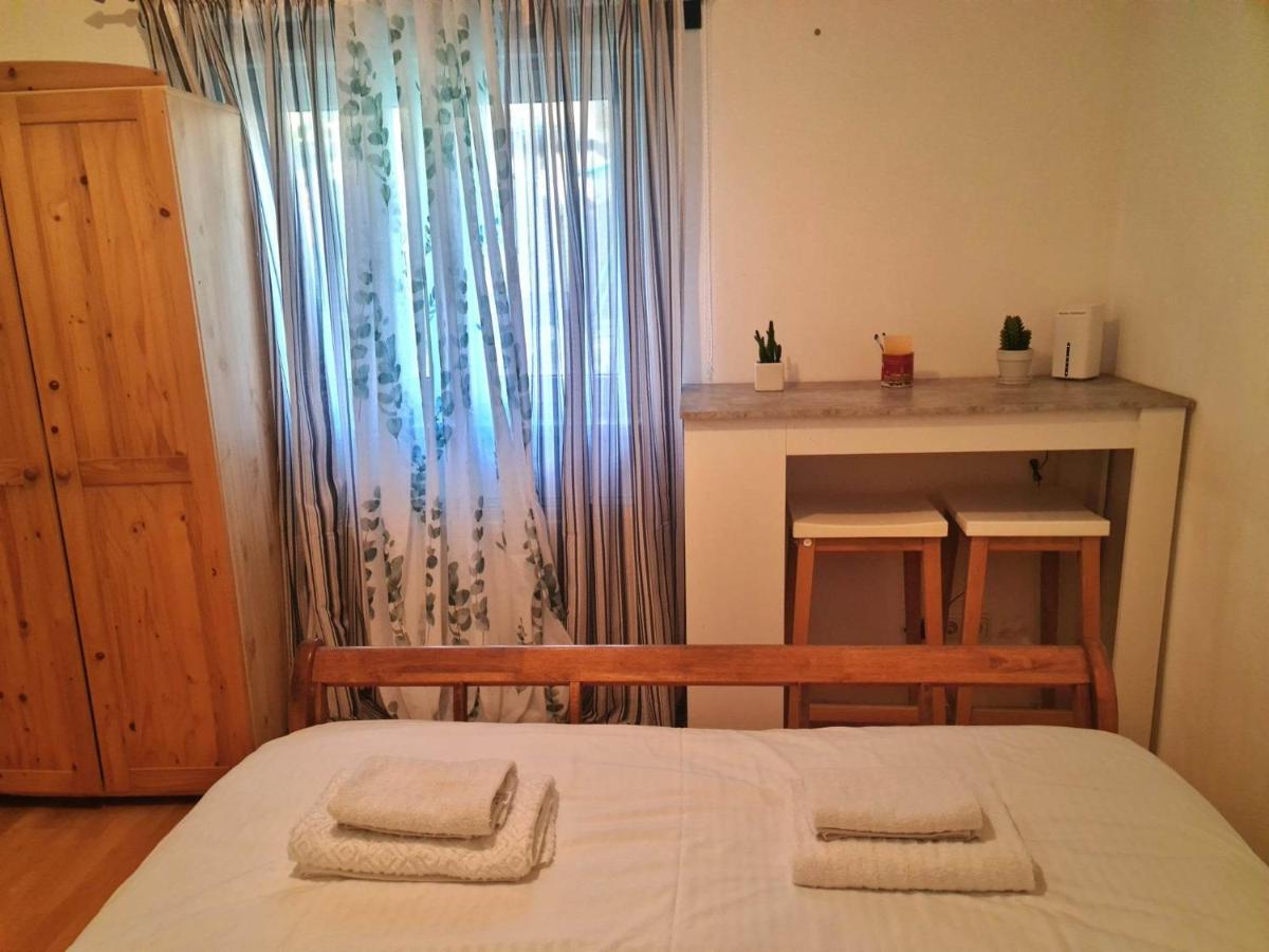 Small-Comfy Guest House In Donaustadt Garden - Not Shared! เวียนนา ภายนอก รูปภาพ